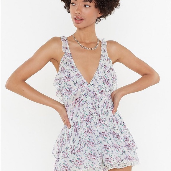 Just Pollen Your Leg Floral Romper - Picture 4 of 4